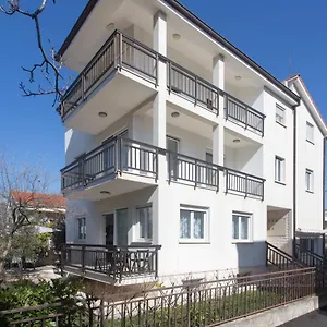 Japeri Apartament Kaštela